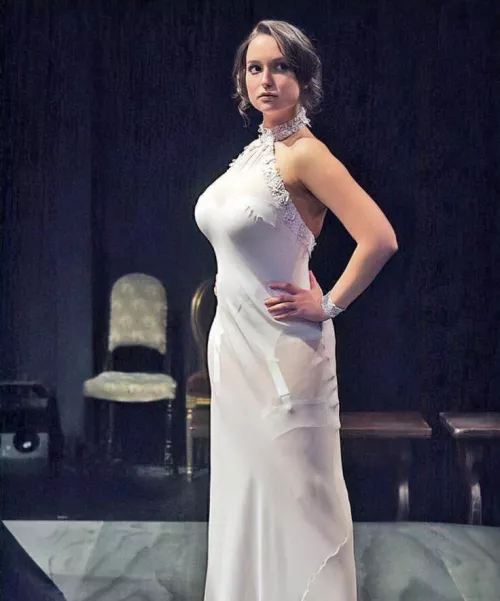 Milana Vayntrub by MyThrowaway5642