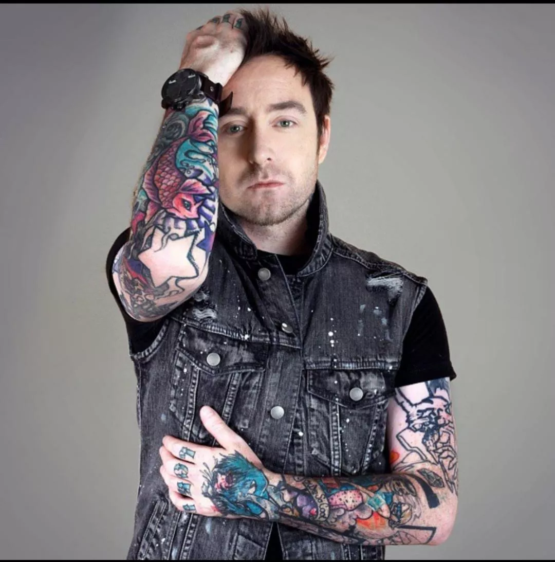 Mild photo I know but I have a ton from this shoot :) posted by chrissaintof