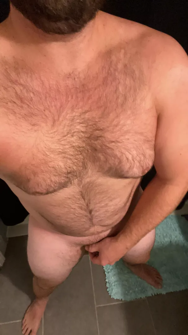 Mild-ish pre m-shower posted by stlgwthrowaway