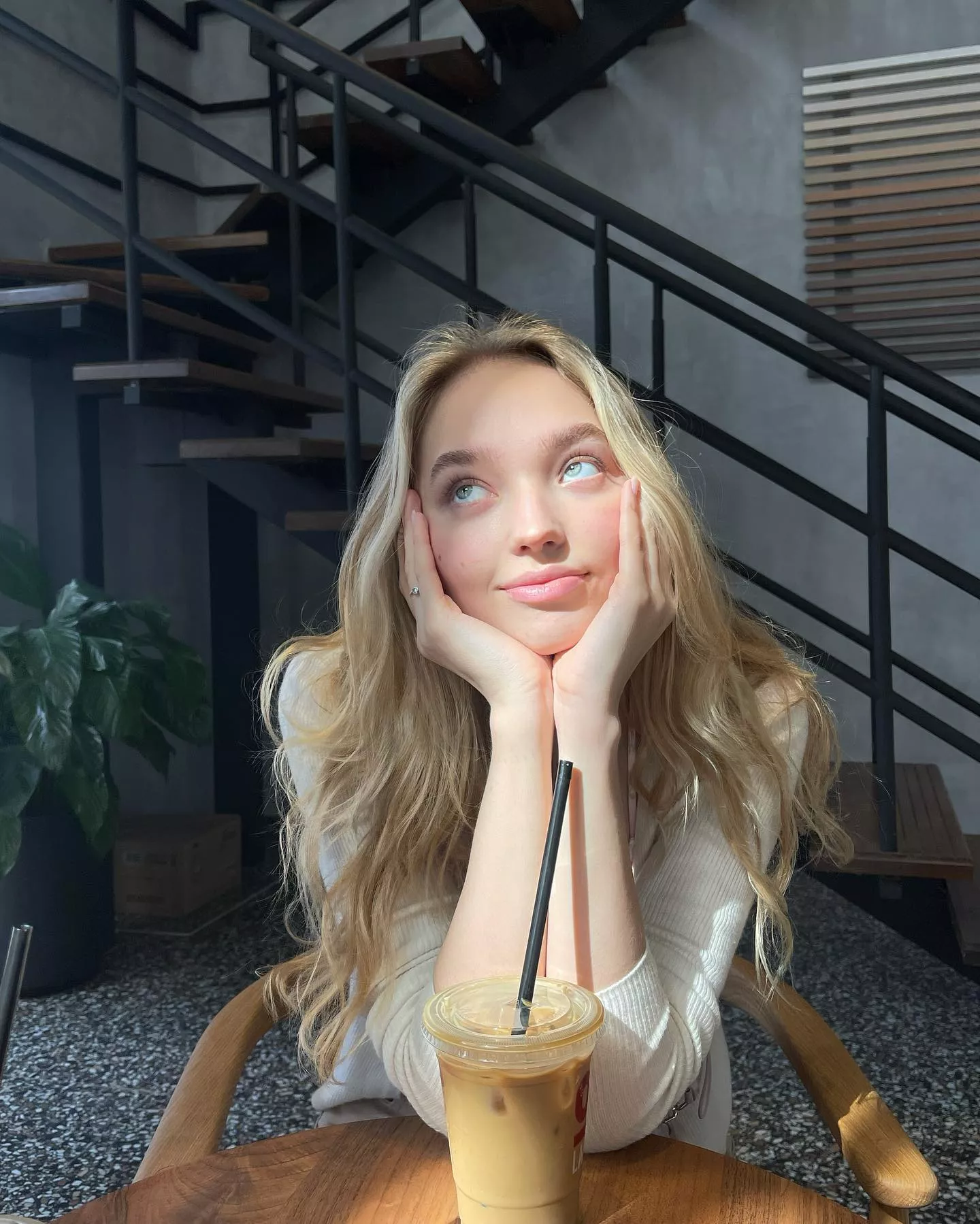 Milena Ioanna posted by shbmpl