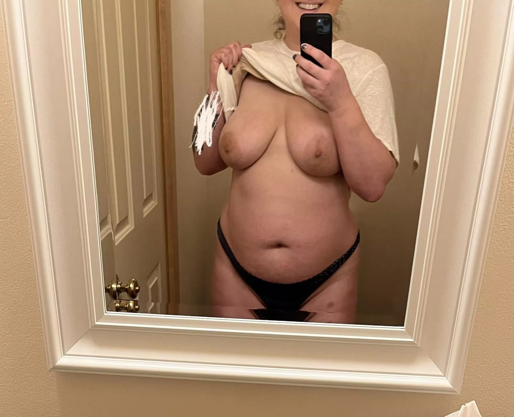 Milf at your service 😘 posted by DDpnwslut