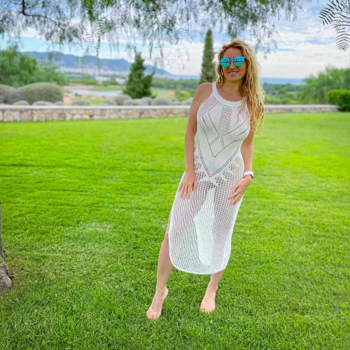 milf in sexy dress by siimple_code