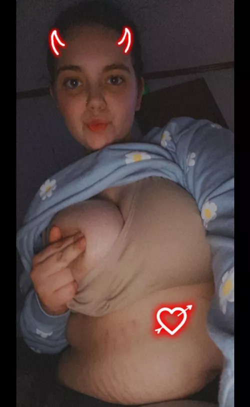 milf looking for video chat fun 😈 by Spirited_Past_9494