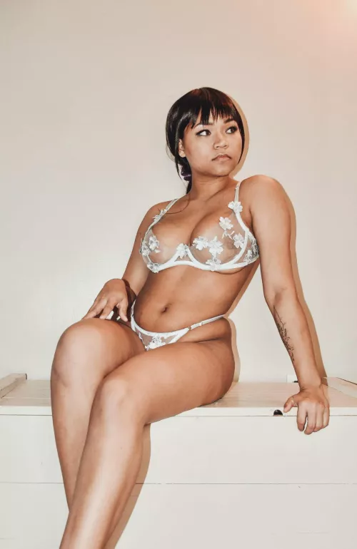 Milfie of two. Time for a third? by Savy-annah