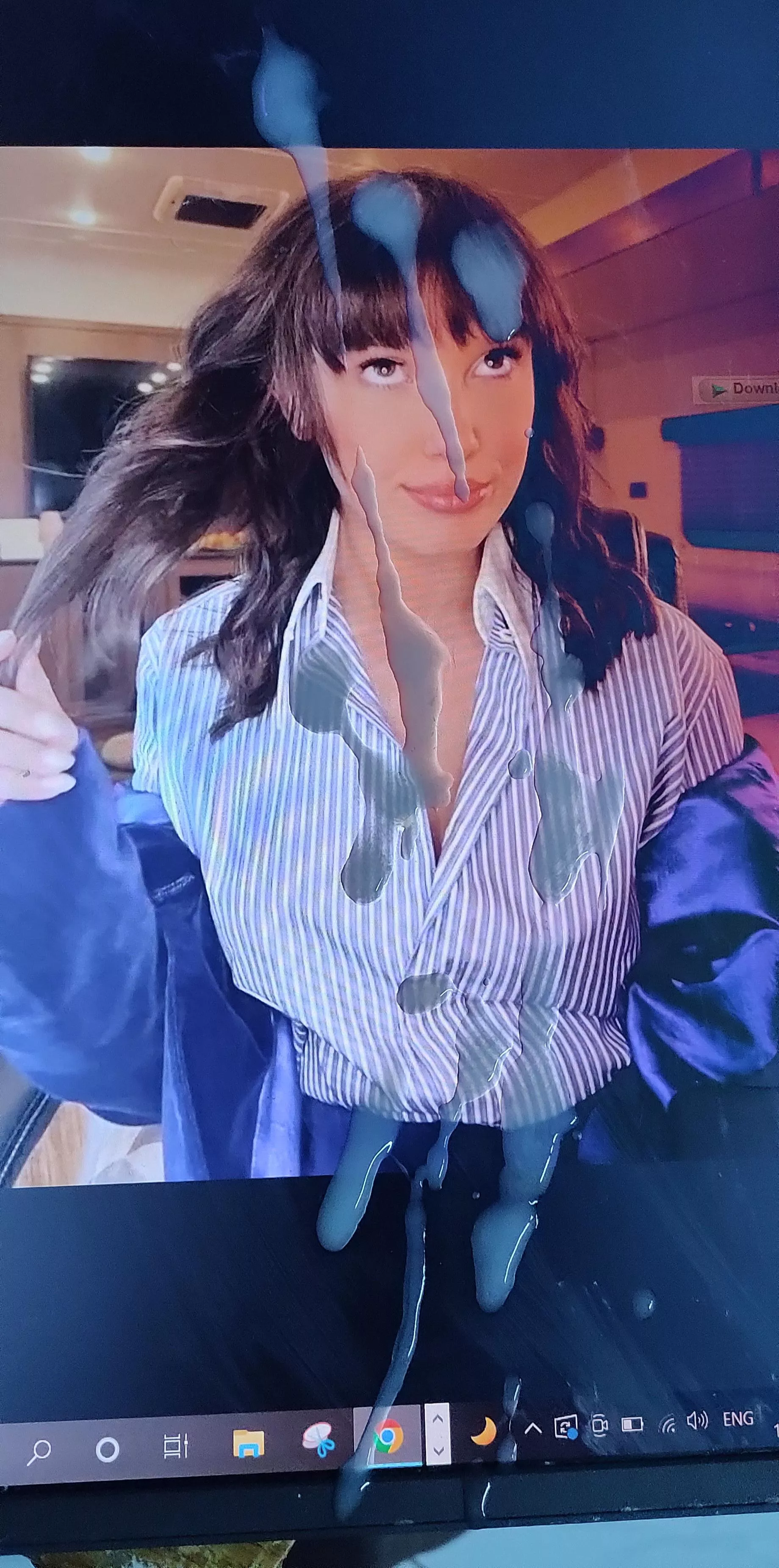 Millie 🤩 posted by Live-Weekend_2825