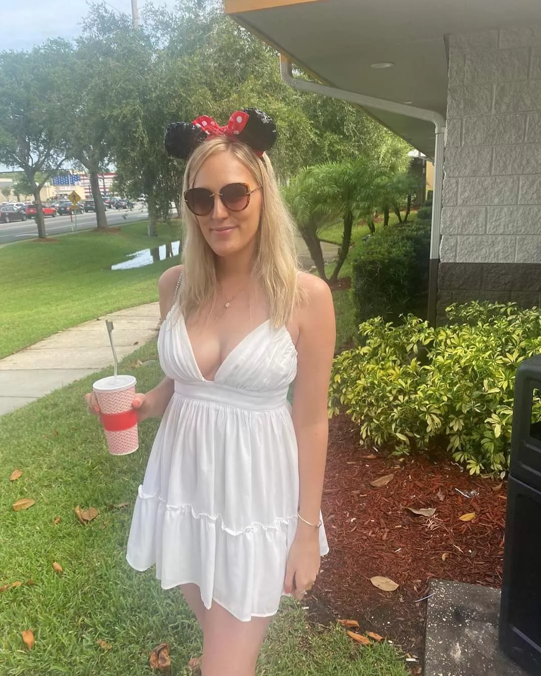 Minnie Mouse posted by RavenPrime81