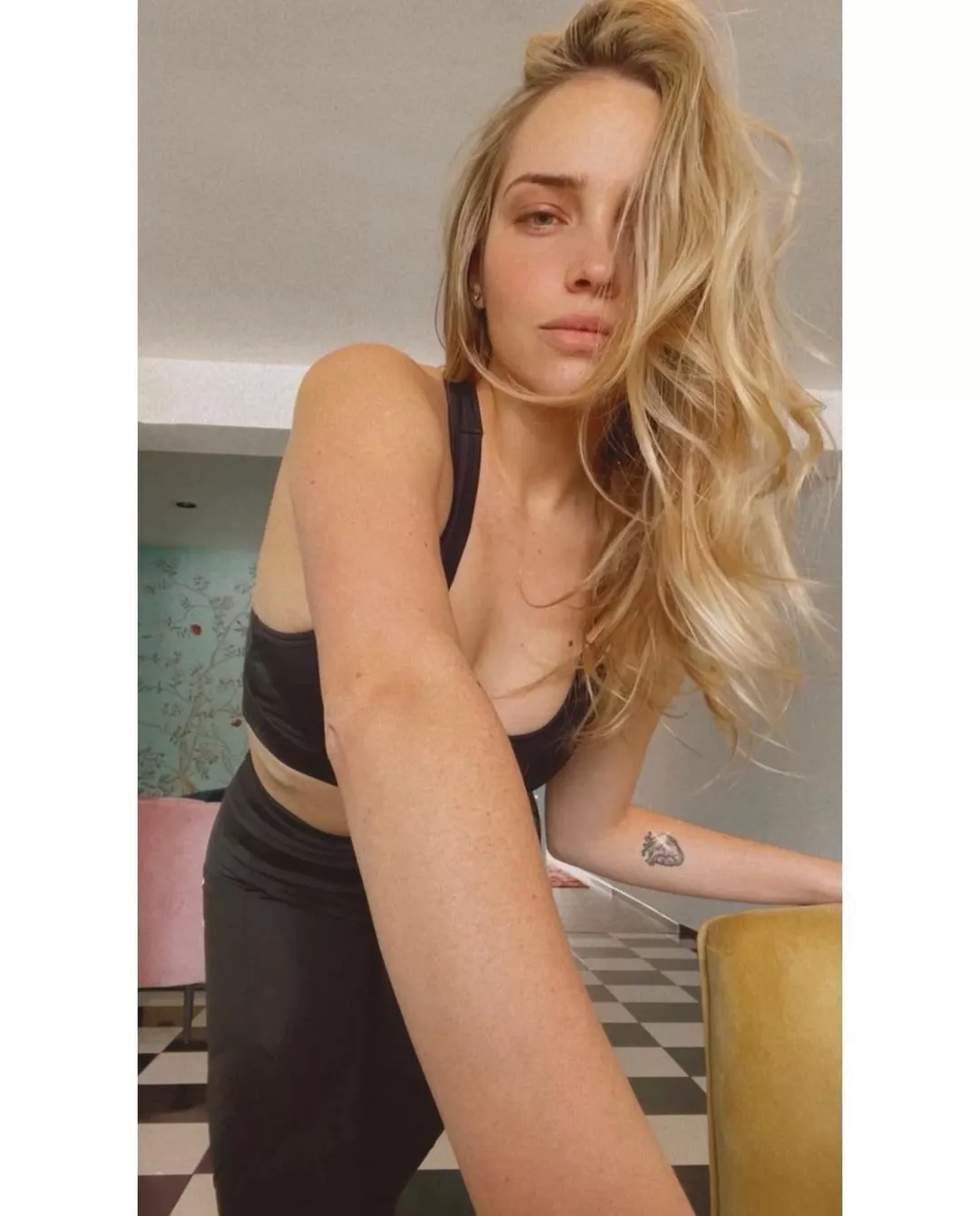 Minnie West posted by GlamMetalLion