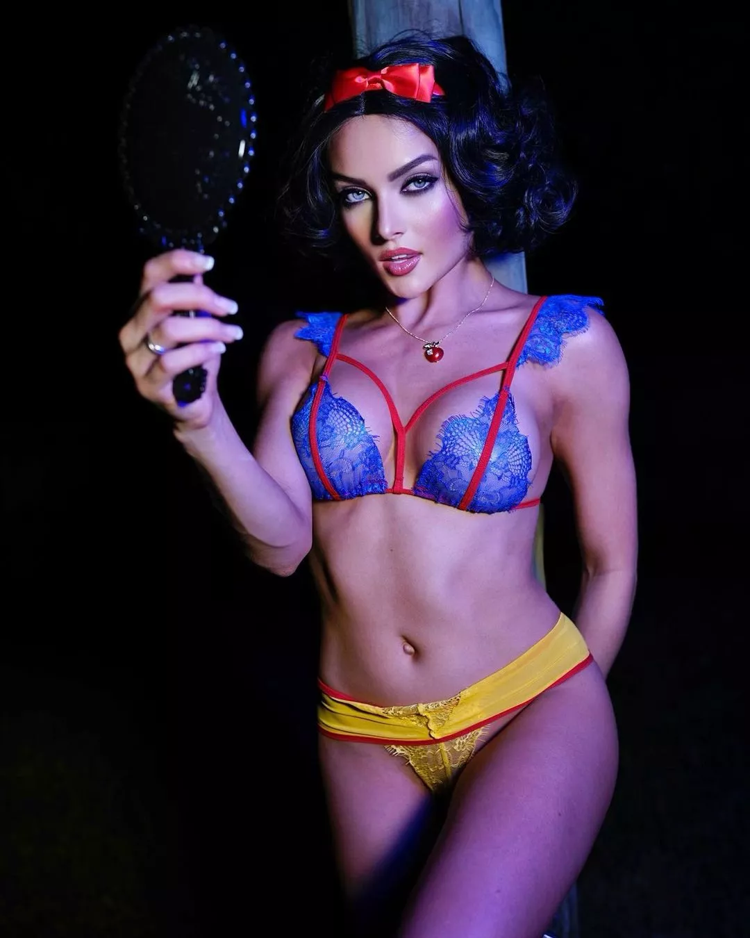 Mirror posted by Empty_Imagination_79