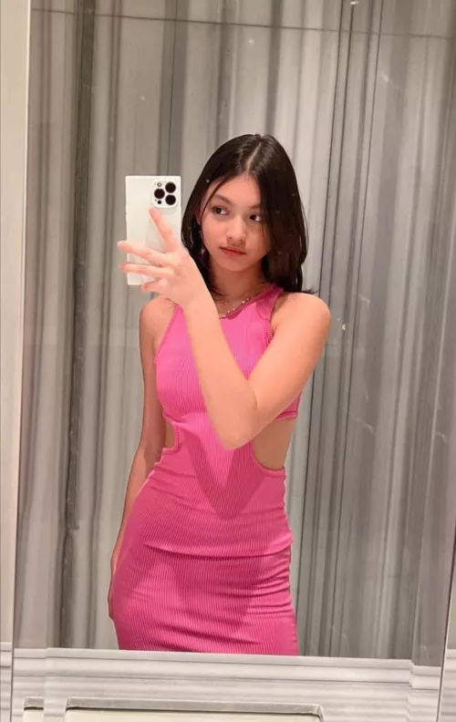 Mirror me pink. by brownsoul85