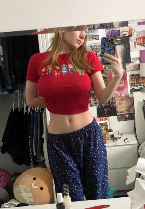 Mirror pic by sensitivemilkshake