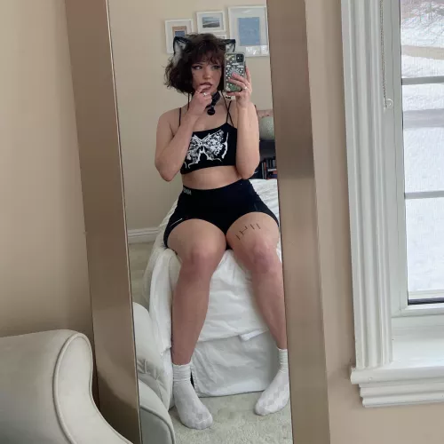 mirror selfie :3 by realmkitten