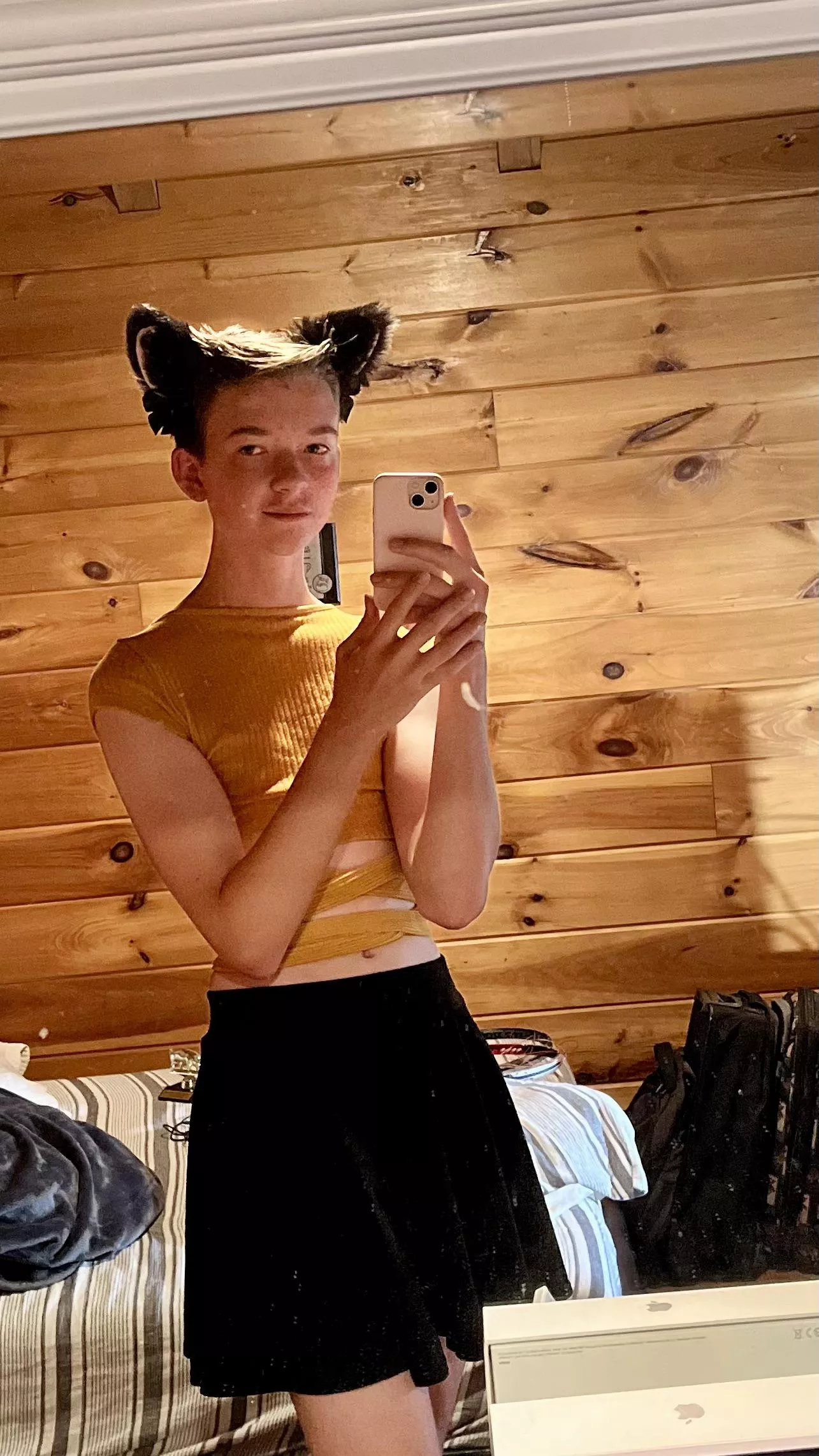 Mirror Selfie :3 posted by AHumanPea