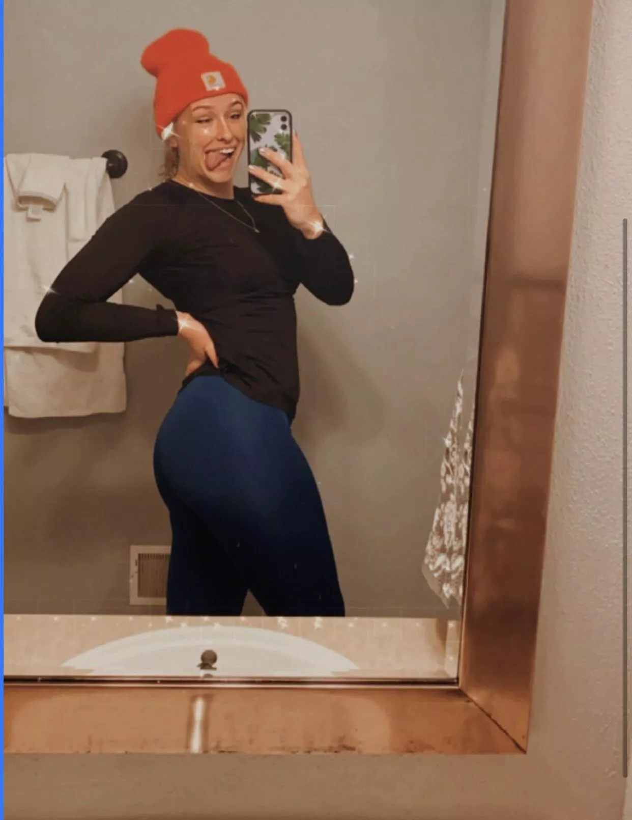 Mirror selfie posted by boolk753