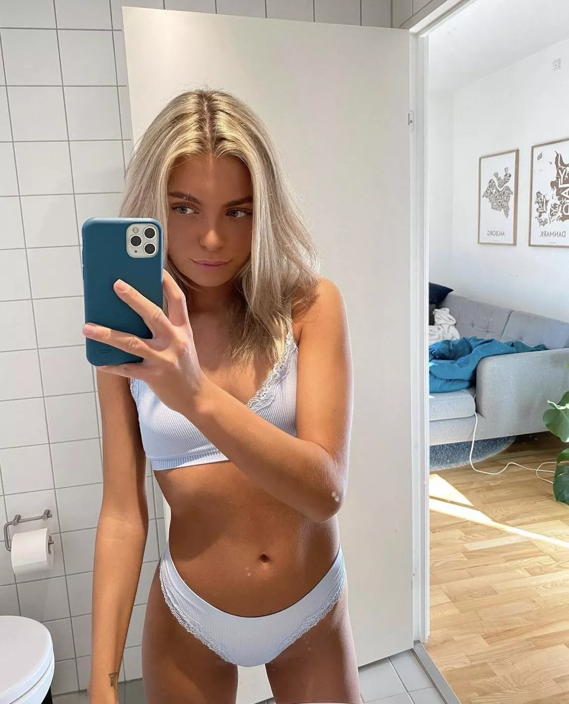 Mirror selfie irtr posted by TheWayYouSayThings