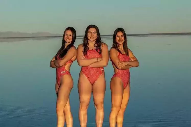 Mirrorlake by hybridchicken2000