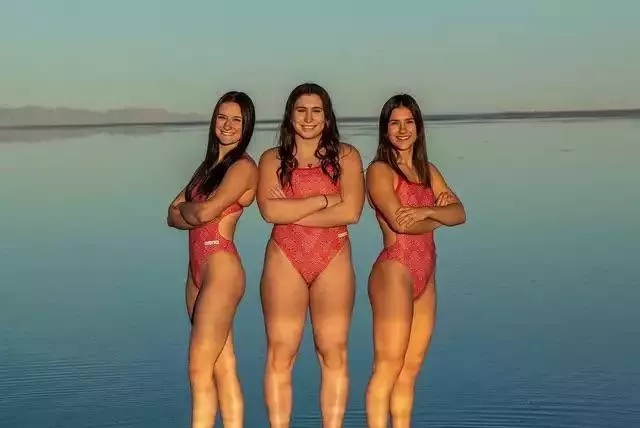 Mirrorlake posted by hybridchicken2000