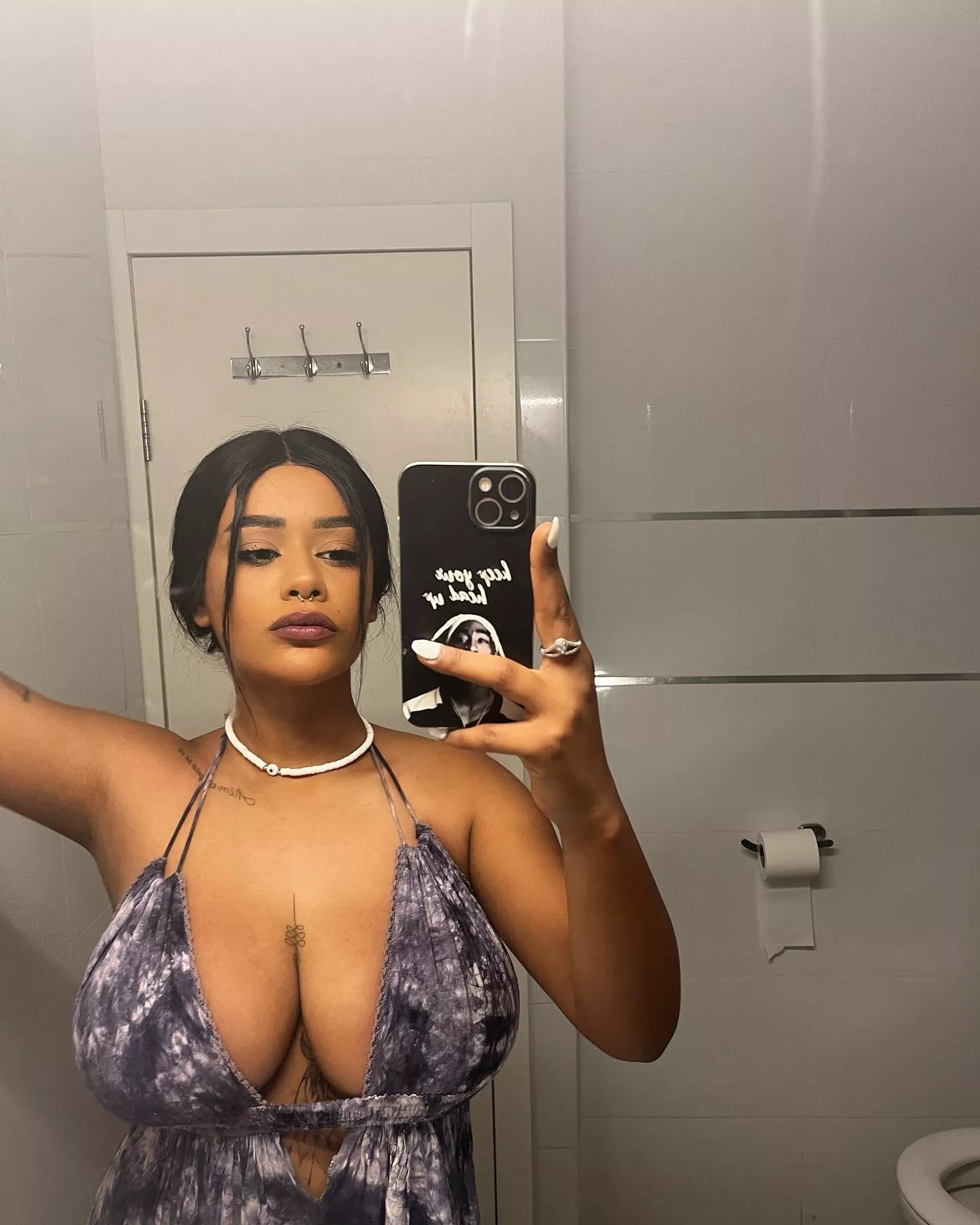 Mirrors are for selfies posted by stormmodee