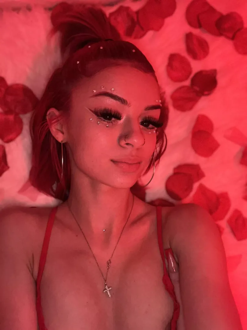 Missing EDC ✨ posted by daddylolabunnyy