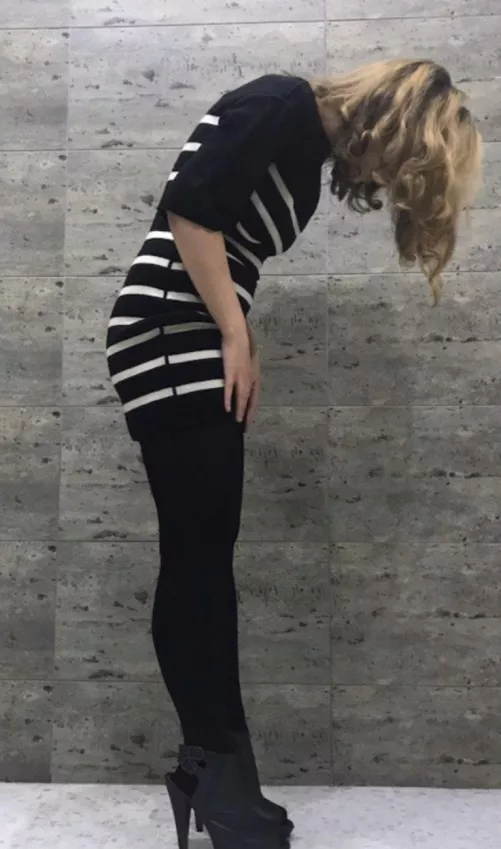 mistress bella is back hit by bella_mistress_2