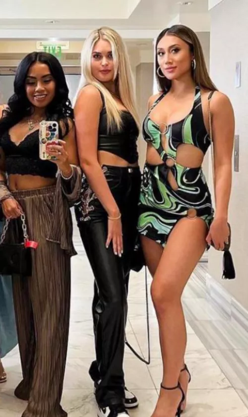 Mixed outfits by Chaturbater1