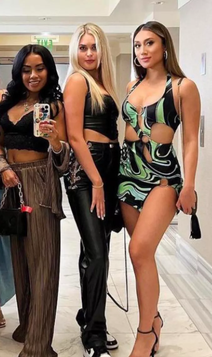 Mixed outfits posted by Chaturbater1