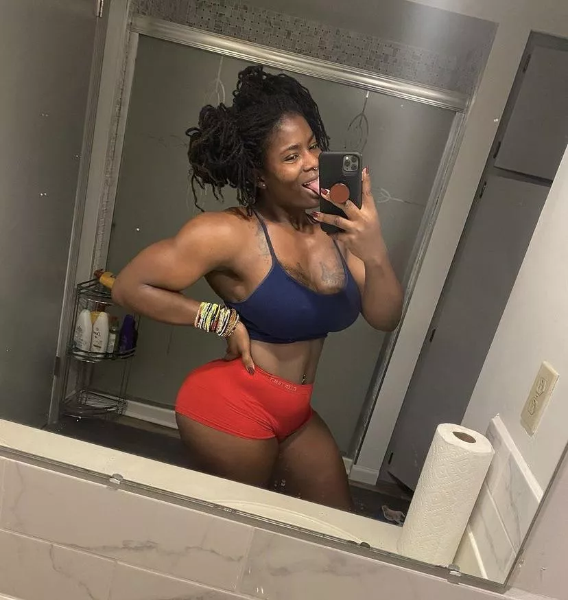 Mjafricalove - the definition of thick fit posted by hey_im_korg