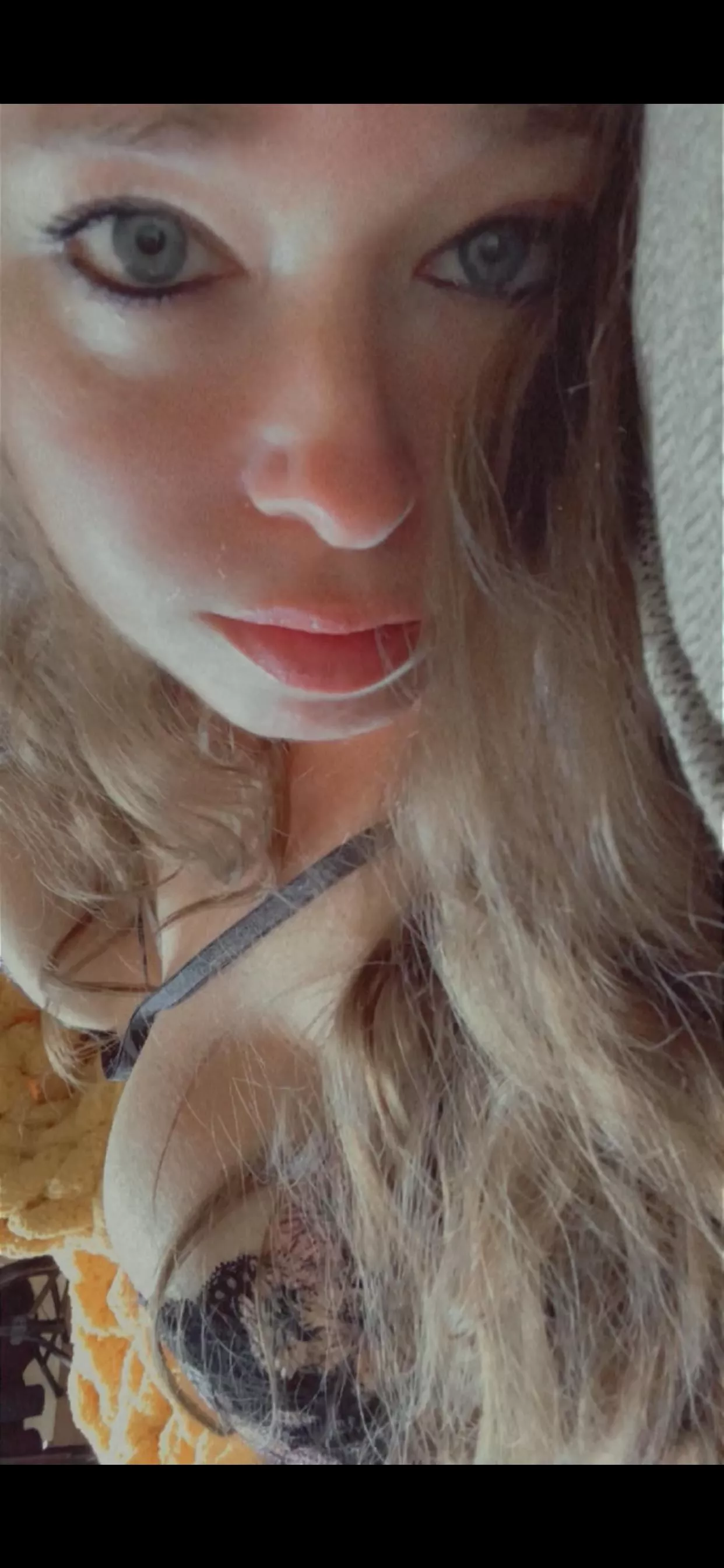 Mmmm the weekend 😘 posted by ivymiaexplicit