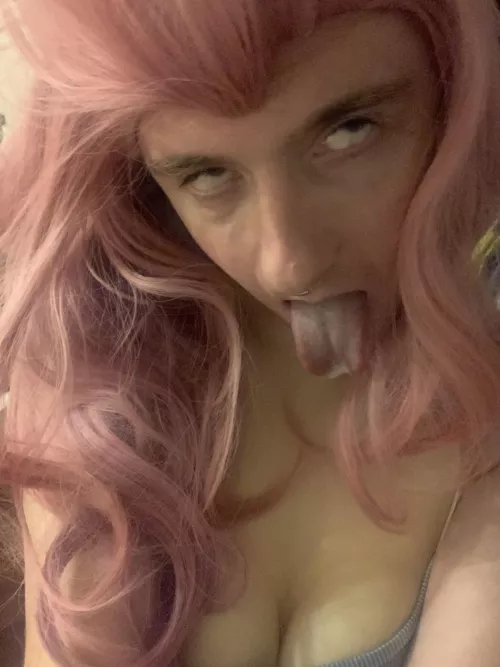 Mmmmm tasty 🤤 by CaseyDDKK