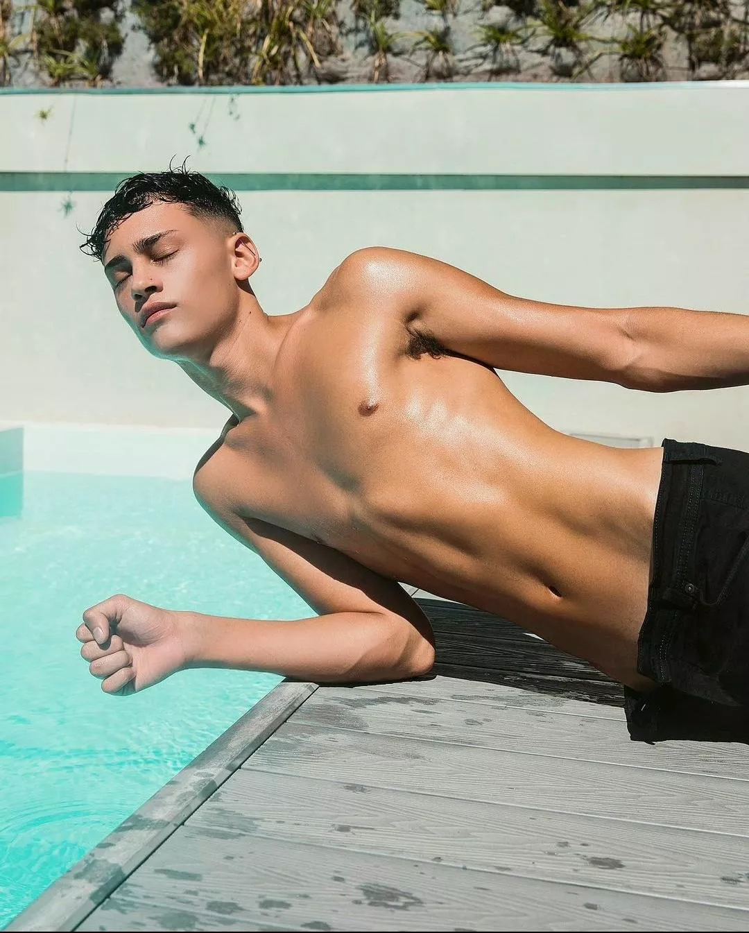 Model: Gero...pic posted with permission from the photographer 📸 Jordan Ferreira posted by JaguarAccomplished15