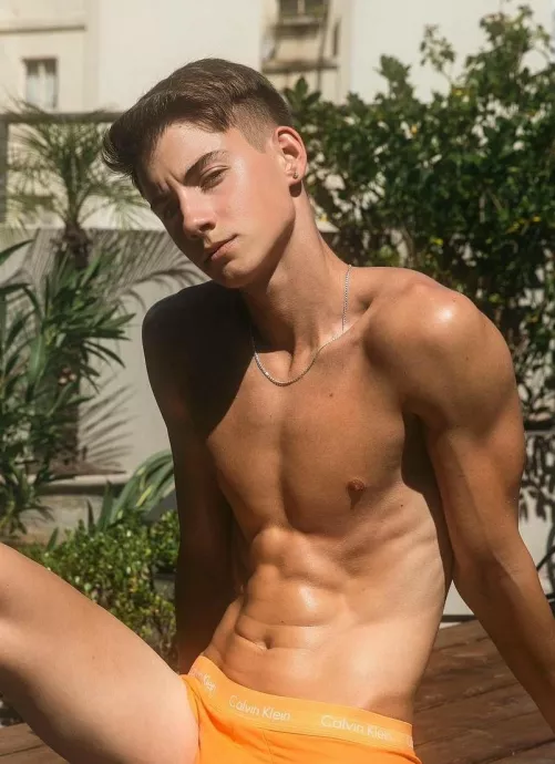 Model: Tomas...pic posted with permission from the photographer 📸 Jordan Ferreira by JaguarAccomplished15