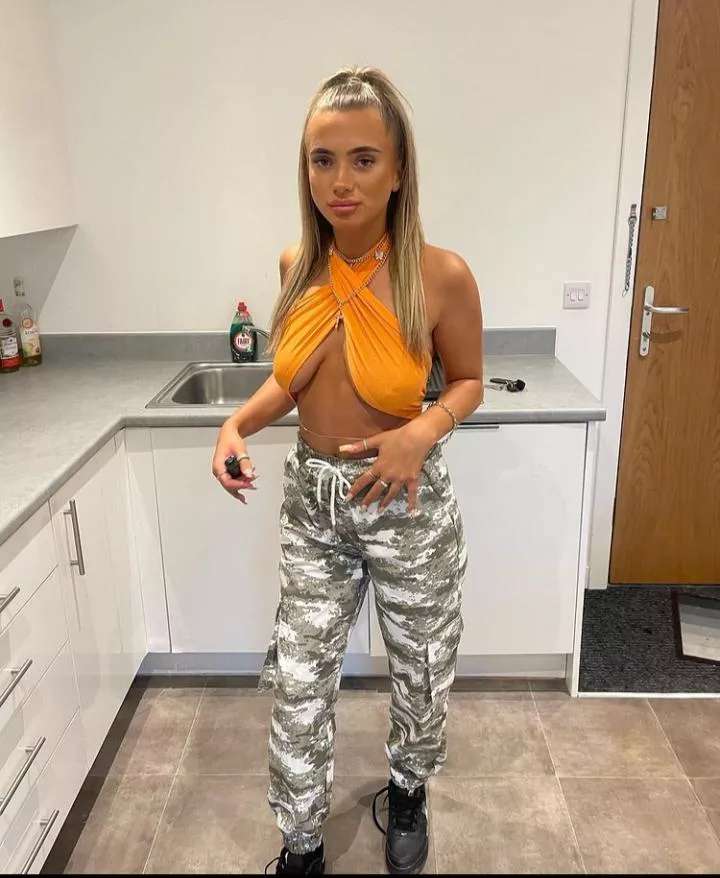 Molly posted by corruptusextremis