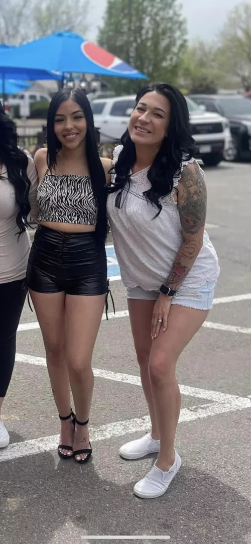 Mom and daughter by ilcp7x6