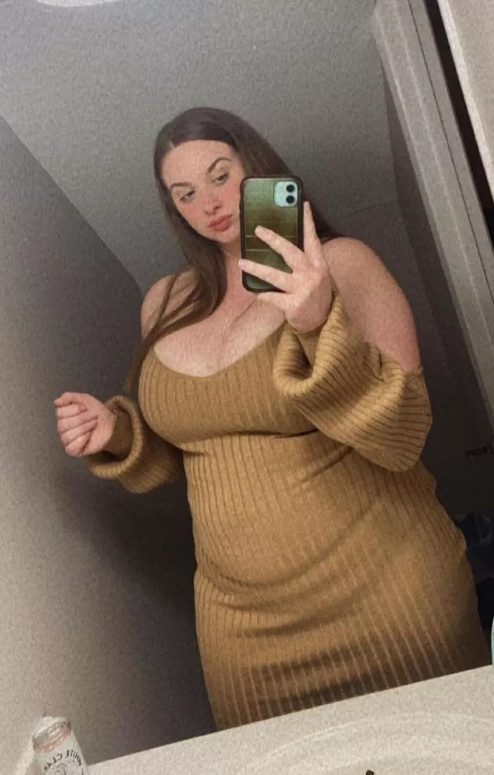 Mom has been acting strange since the divorce posted by Ingramthegoat