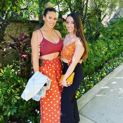 Mom or daughter?? [2] by helhoe888