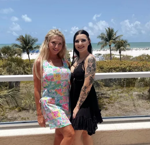 Momma and me by idkforusername22