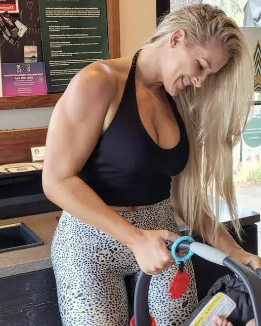 Mommy Lacey posted by ILoveBimboFucktoys