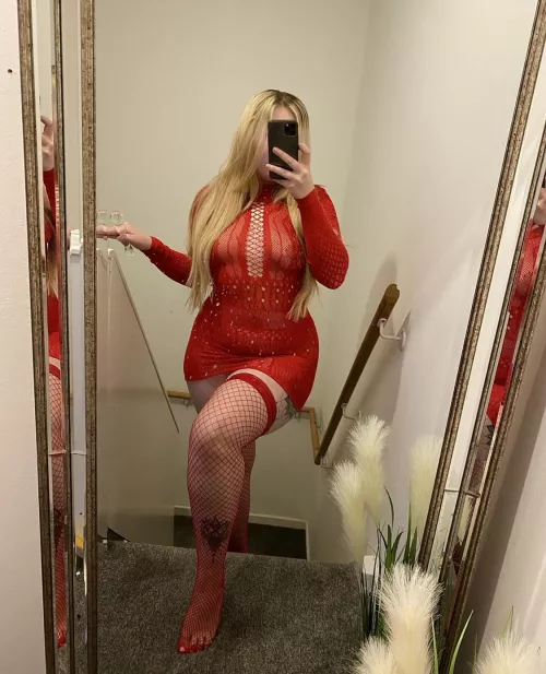 Moms can still be sexy by candyadams222