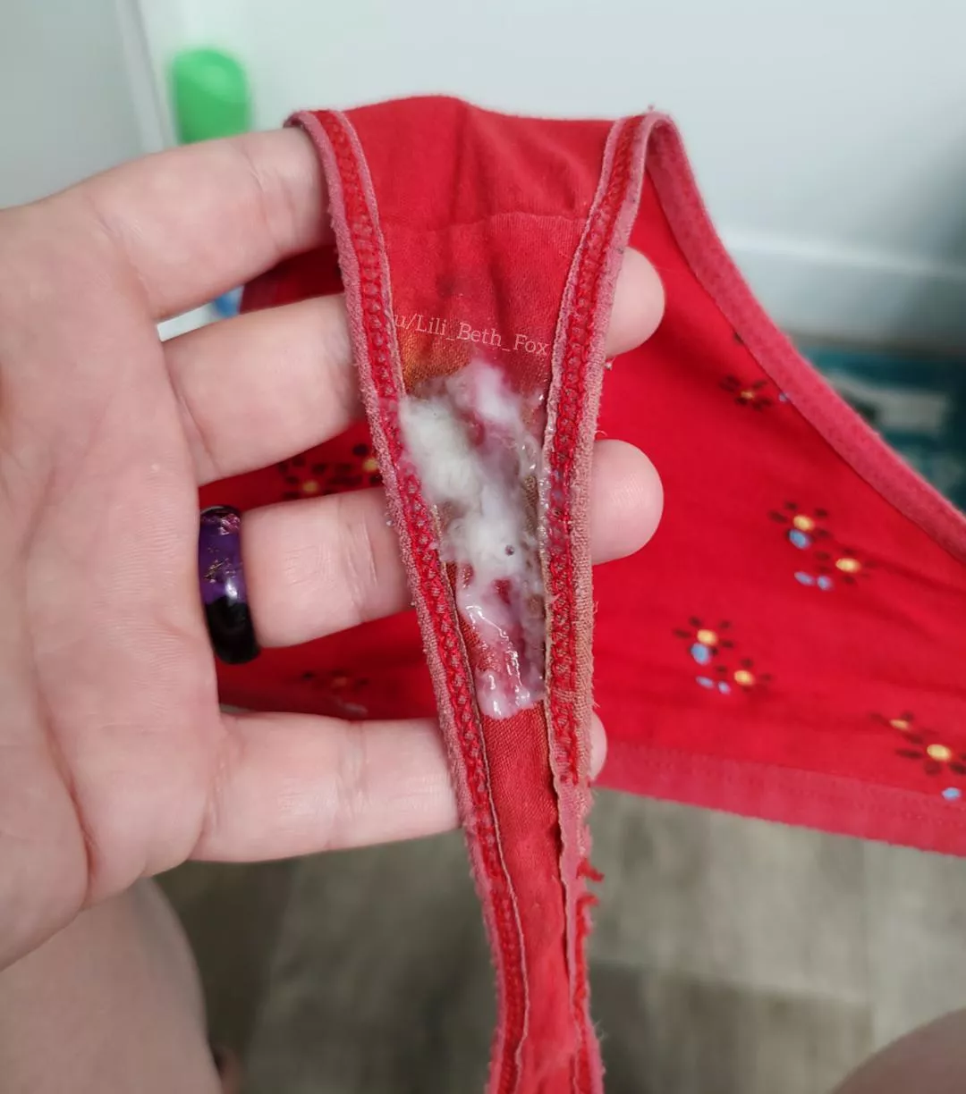 Monday ovulation cream on this old stained gusset ❤️ [OC] posted by Lili_Beth_Fox