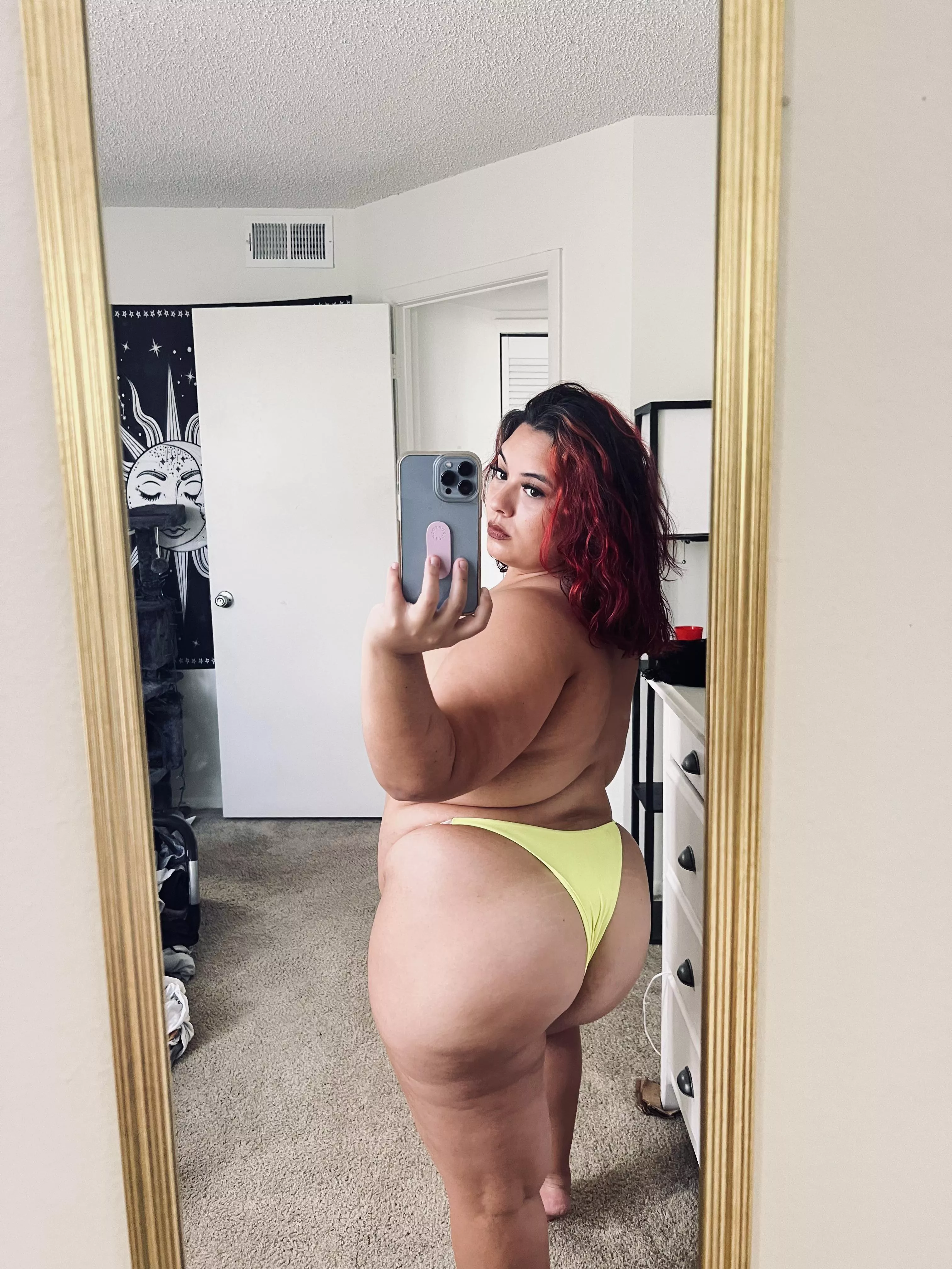 mondays are for MILF ASS ✨🔥 posted by lilmermaid1