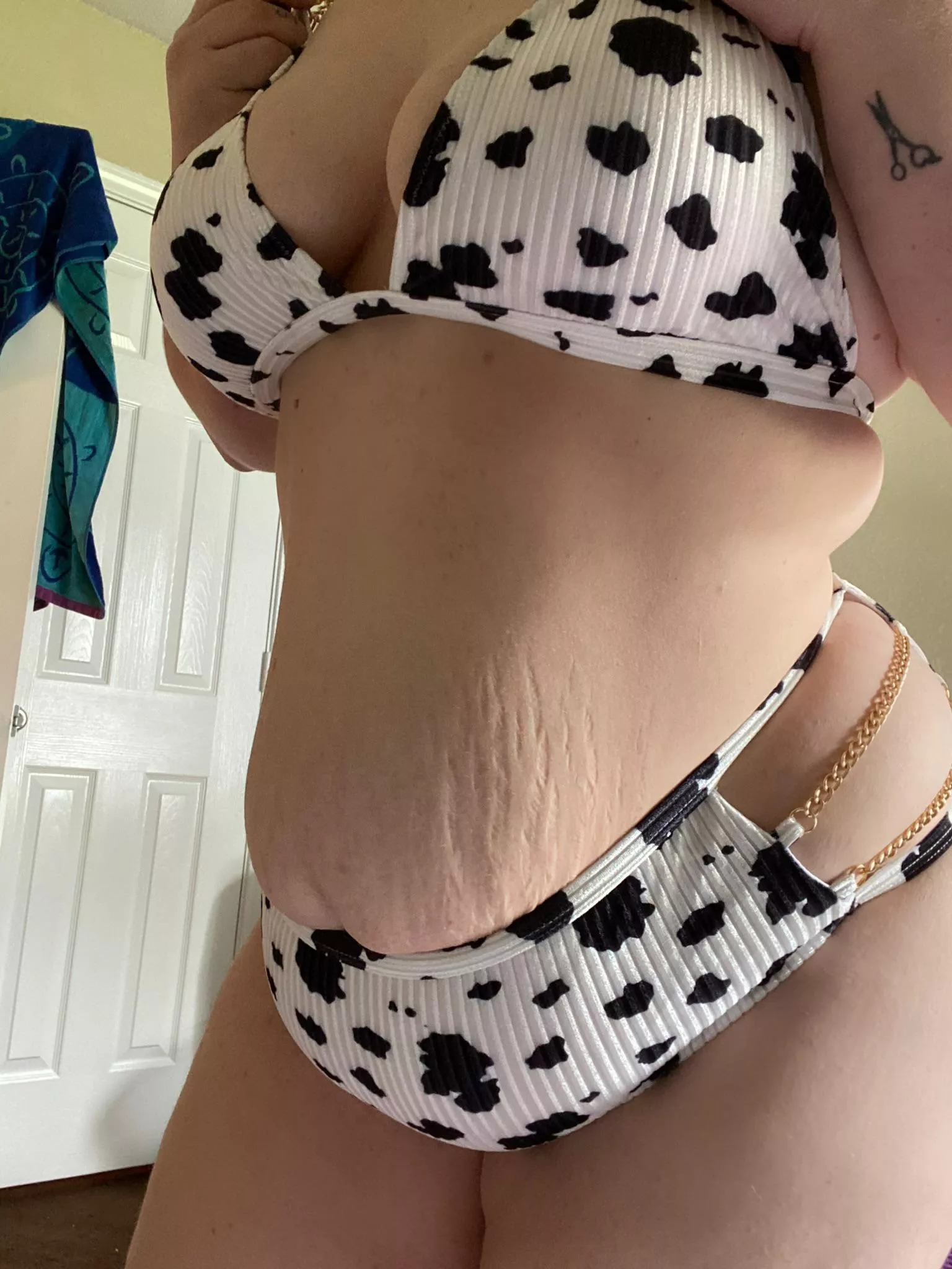 Moo 🐮 posted by Swaybaexo