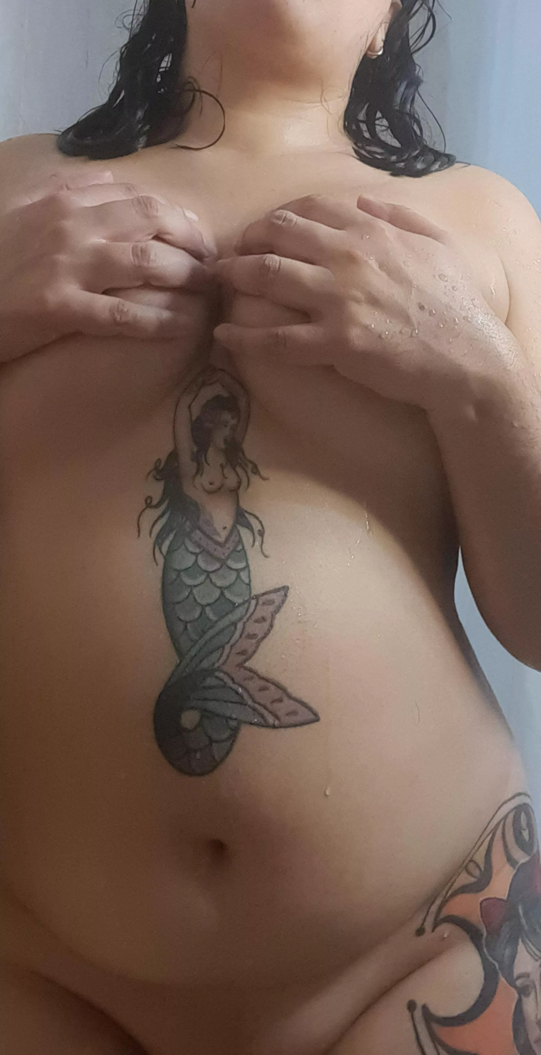 More about how I shower in my OF FREE posted by leslieelana