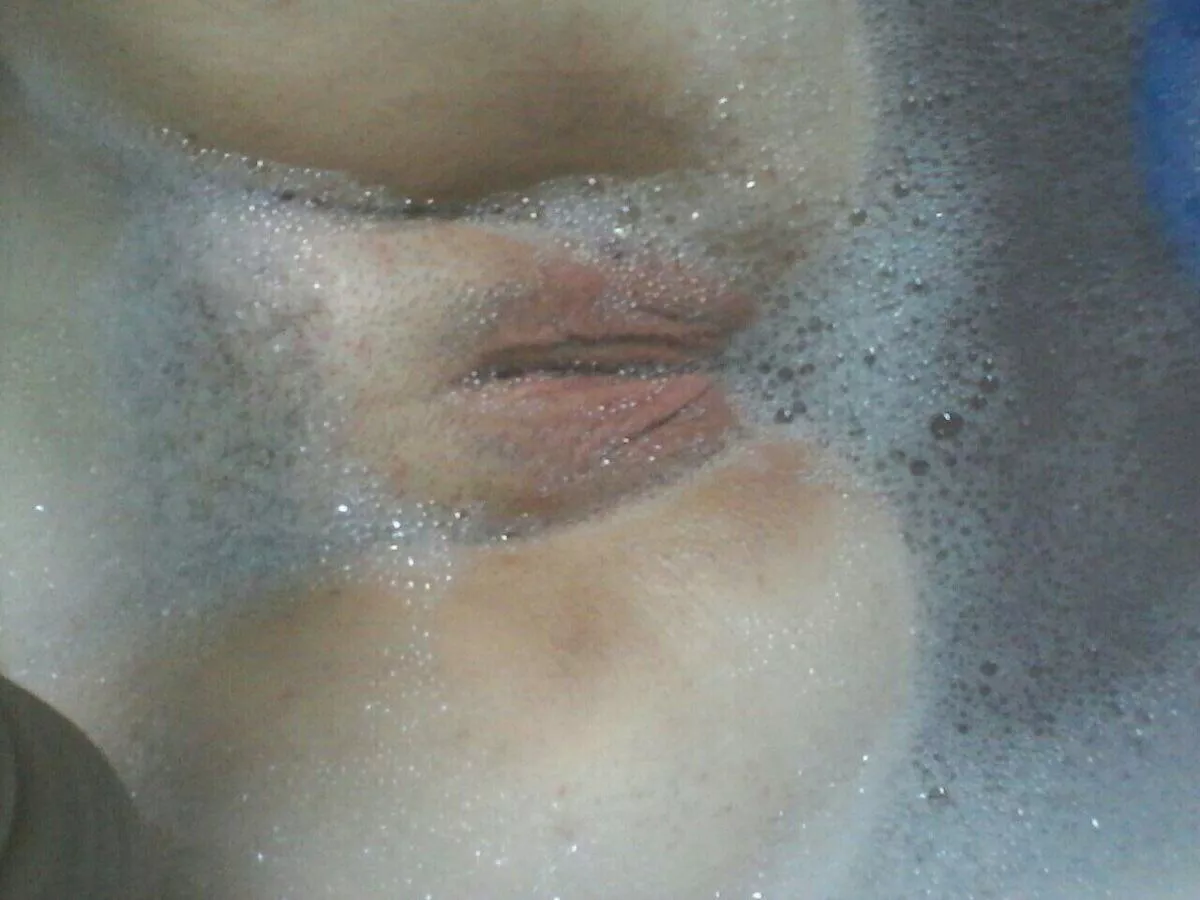 More bath tub fun! It’s just a shame that I’m alone… 🥲 posted by jlp1990_