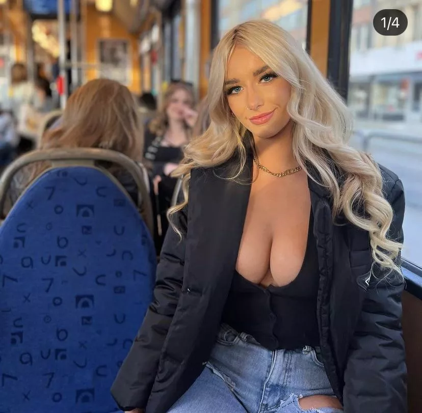 More Erin posted by unkownP02