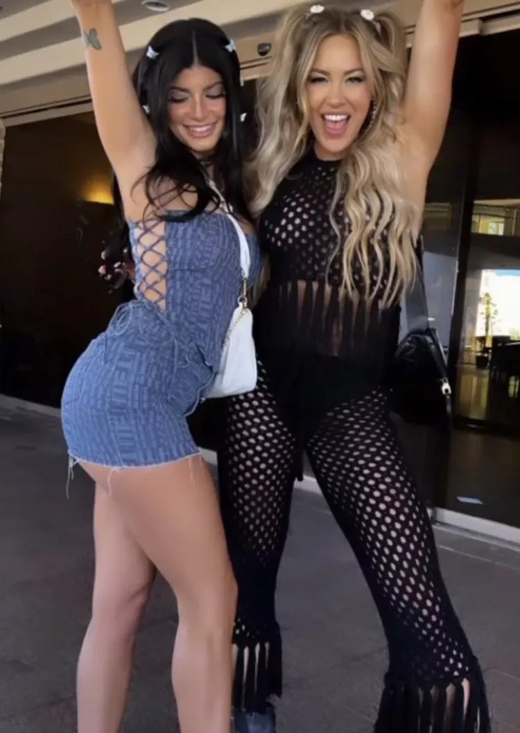 More of Morgan and Analyse posted by PowerInspector