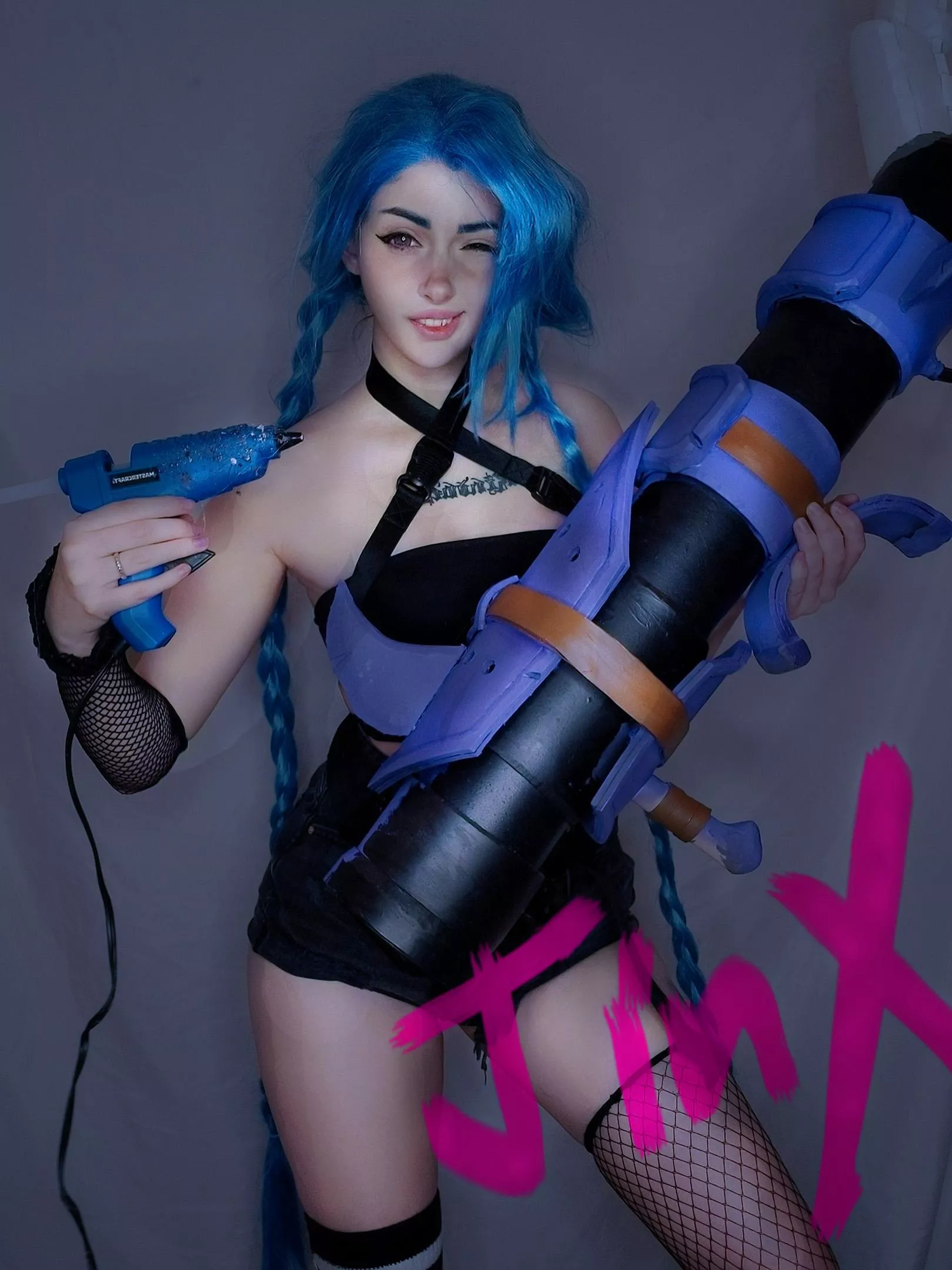 more of my progress on fishbone ♡ yes glue gun is my weapon @virtuababyofficial posted by virtua_baby97