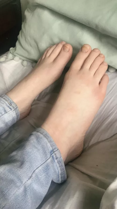 Morning, bbs by Gothgftoez