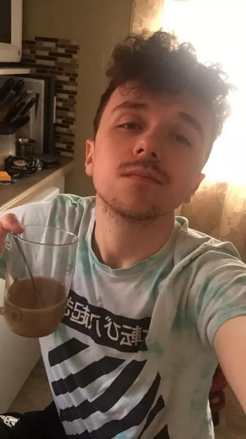 Morning coffee, then I’m hopping on League ⭐️ by Hornmess