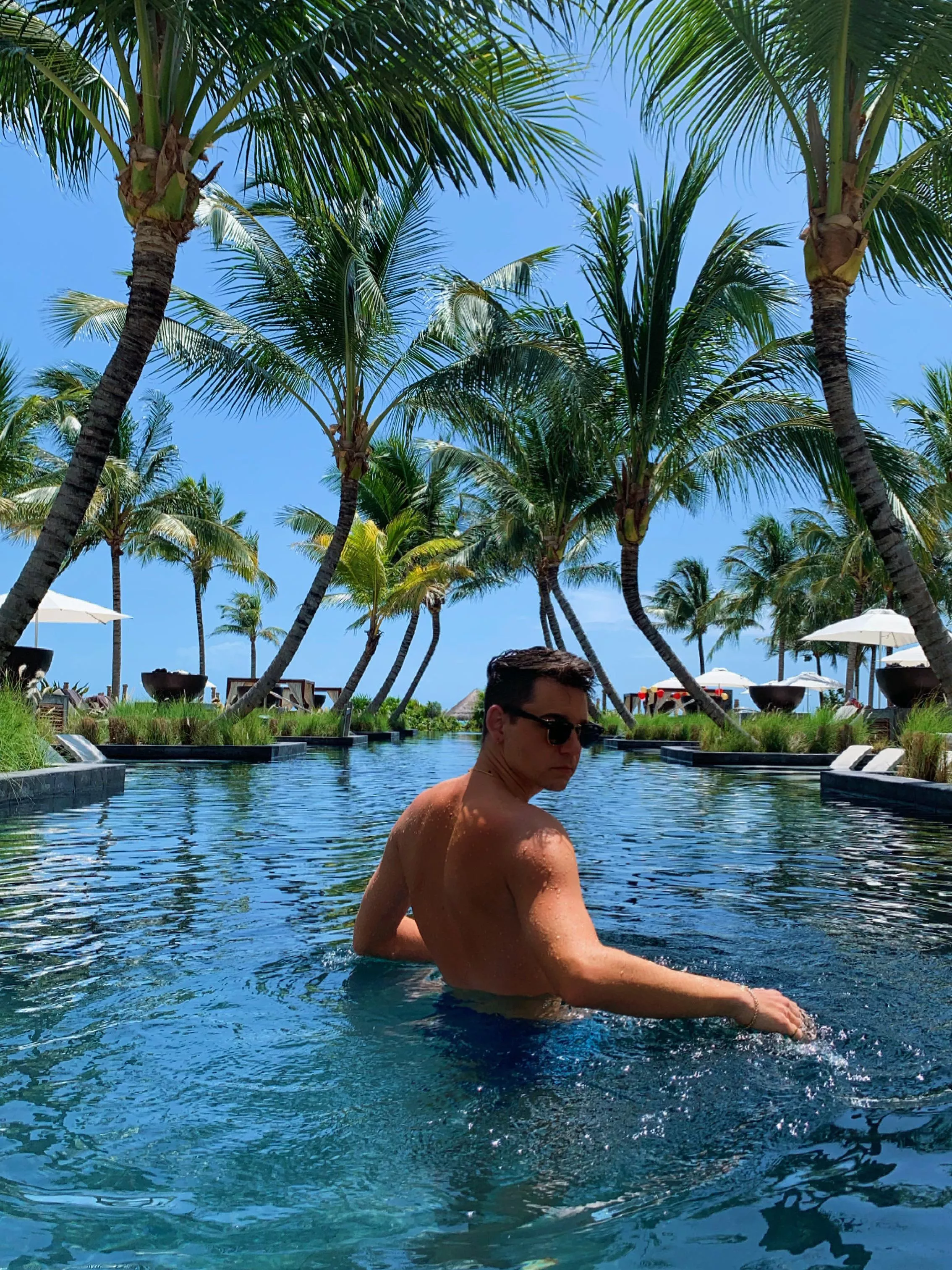 Morning 👋Come for a swim?😁 posted by tylermath