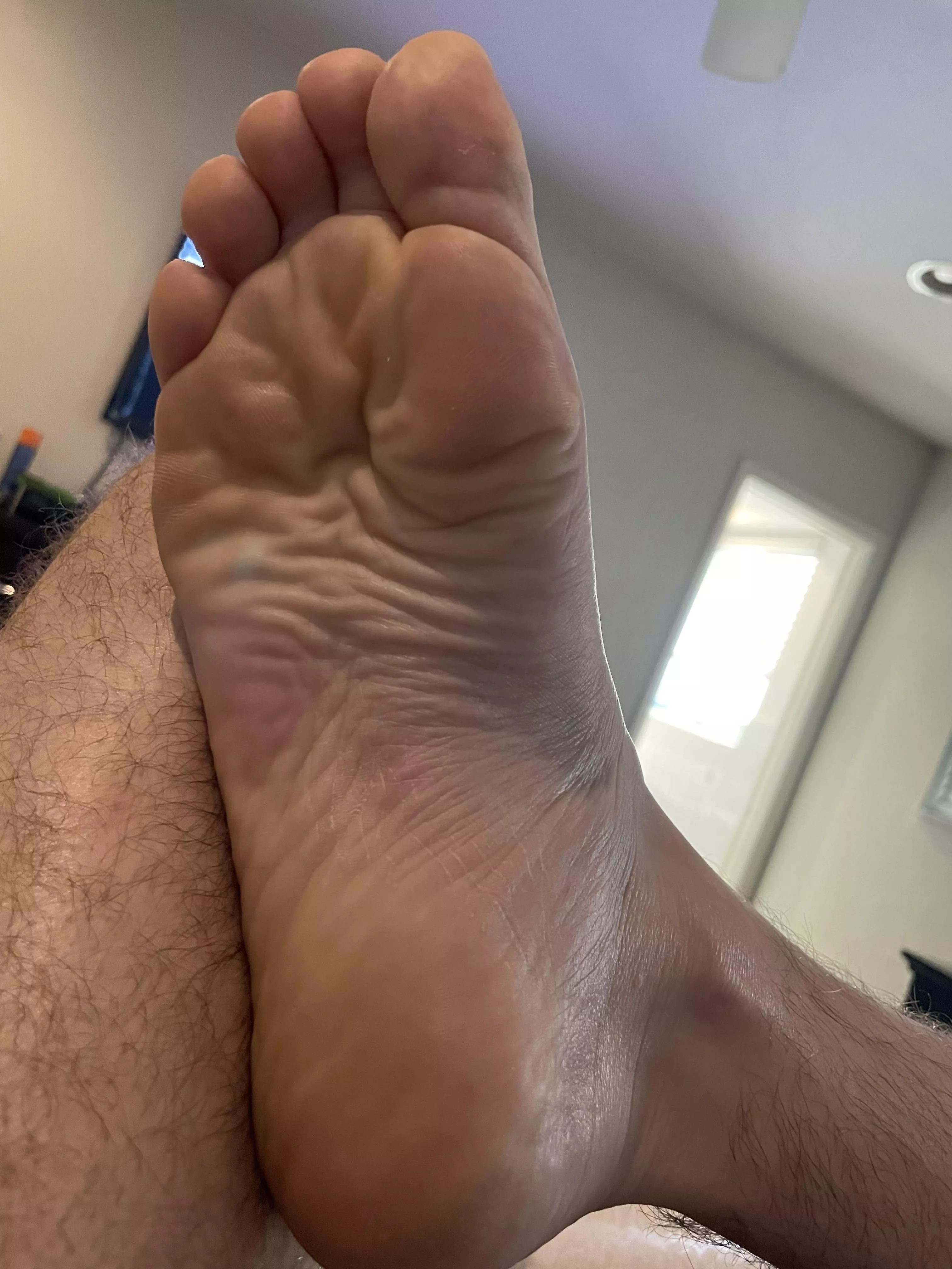 Morning 😏😊 posted by feetking32