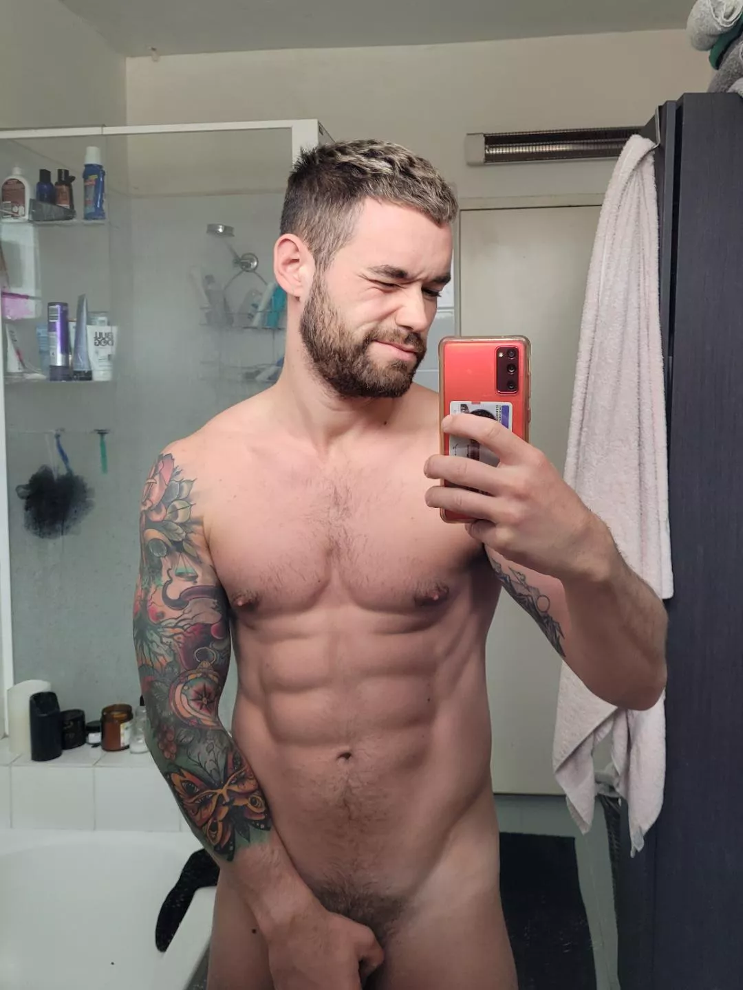 morning 🥱 posted by nalex_xxx